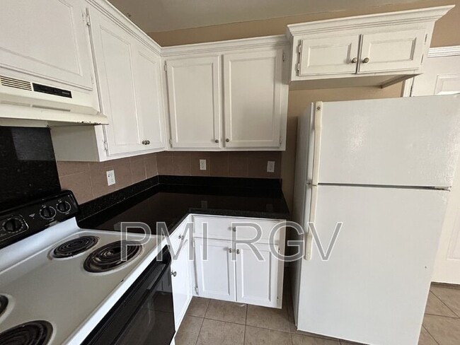 Building Photo - 200 W Amy Dr