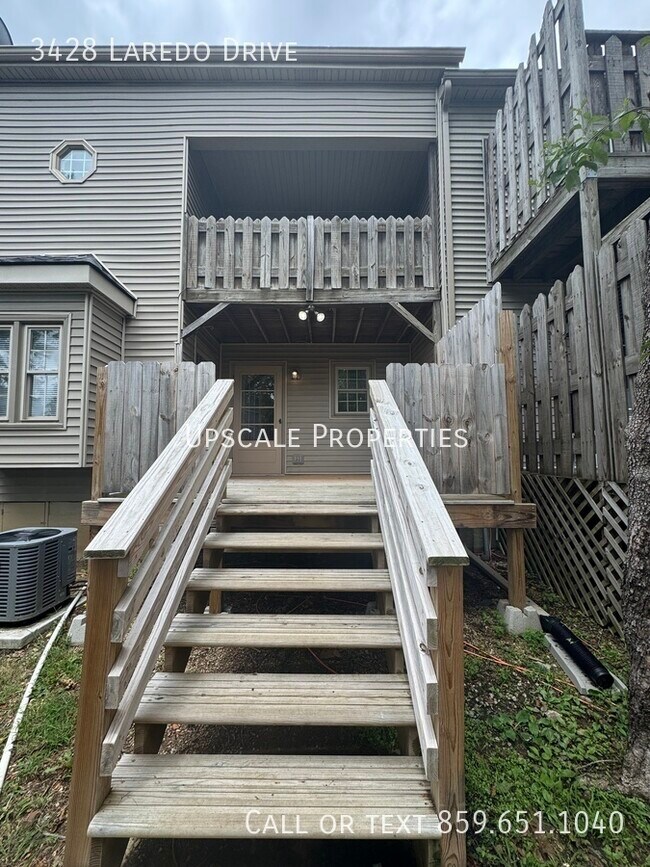 Building Photo - 3428 Laredo Dr