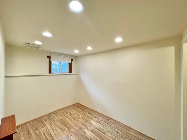 Building Photo - Great Home for rent