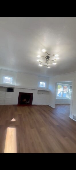 Building Photo - 1050 Greyton Rd