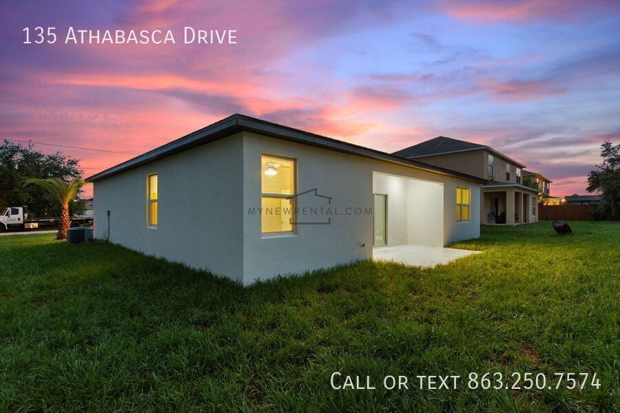 Building Photo - 135 Athabasca Dr