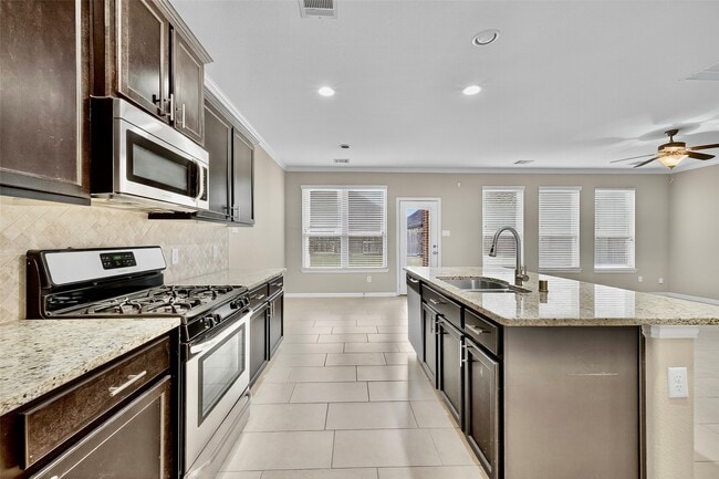 Building Photo - 3515 Big Hickory Ct