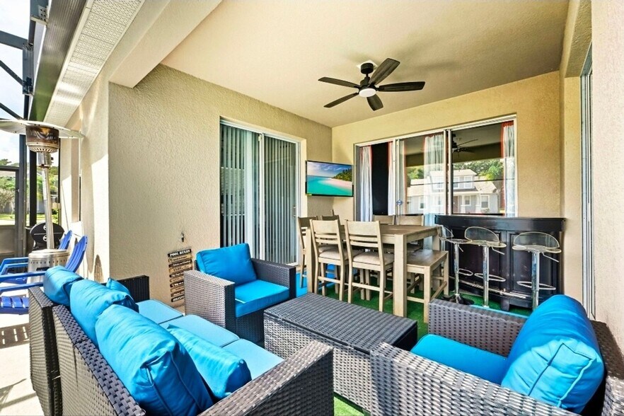 Building Photo - 4980 Castle St W