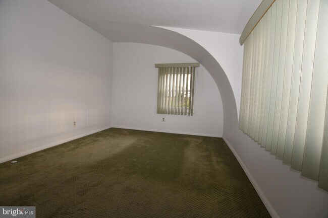 Building Photo - 50 Palatine Rd