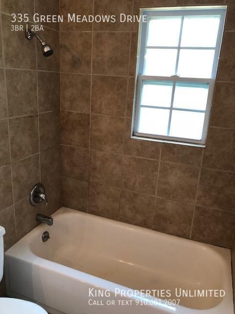 Building Photo - 335 Green Meadows Dr