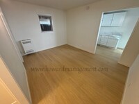 Building Photo - 00034TW