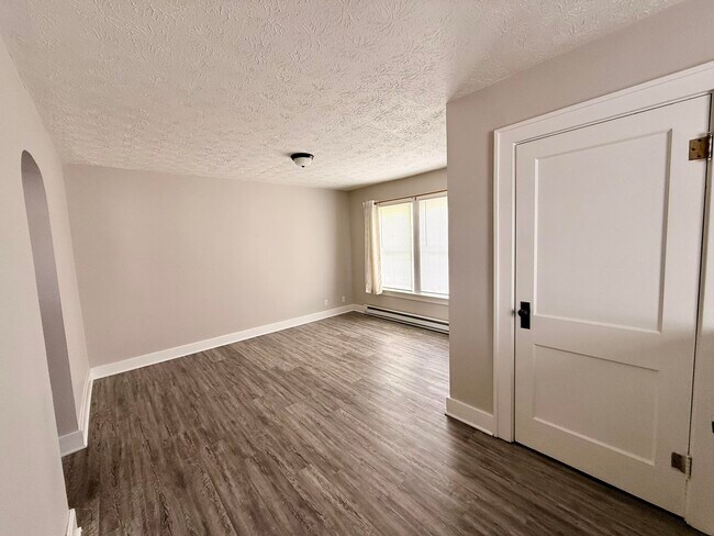 Building Photo - 640 Beaumont Ave