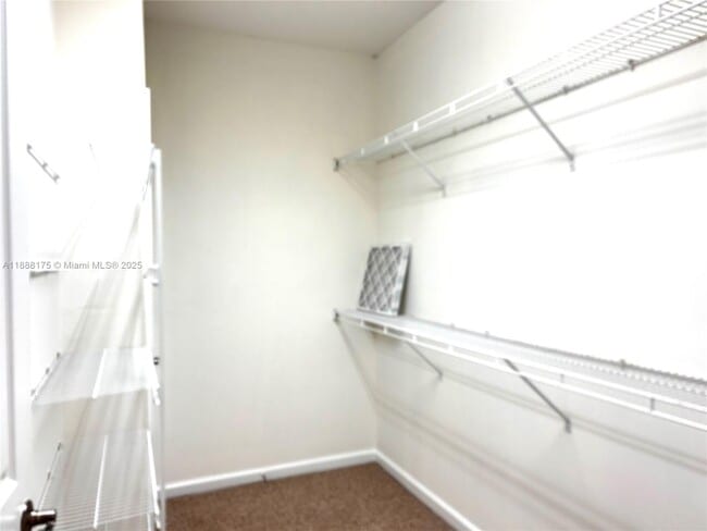 Building Photo - 2054 Alta Meadows Ln