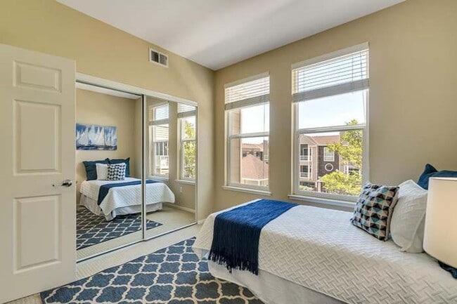 Building Photo - Serene & Pristine: 3 Bedroom, 3 Bath Bi-Level Condominium available in Central San Jose Location