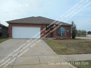 Building Photo - 325 Rock Hill Dr