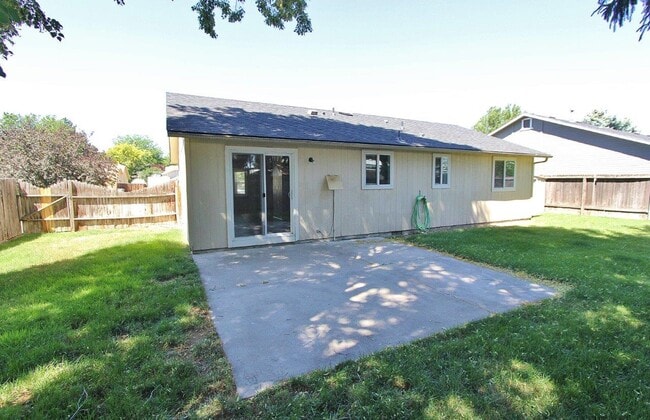 Building Photo - 6883 W Parapet Ct