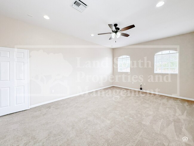 Building Photo - 1762 Altavista Cir
