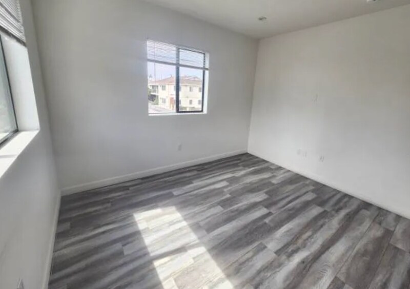 Building Photo - 6824 Ben Ave