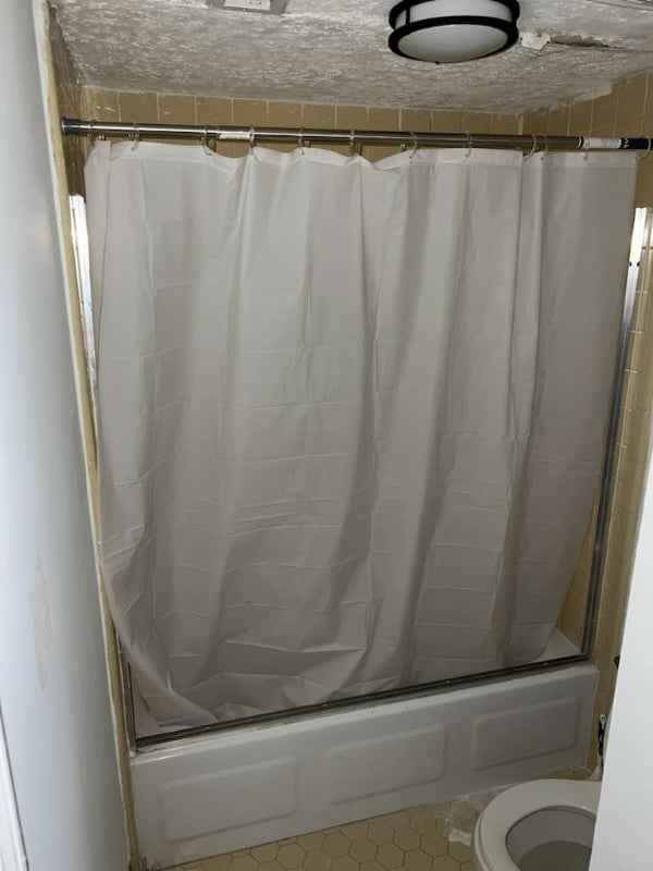 Building Photo - 1237 Shalom Dr