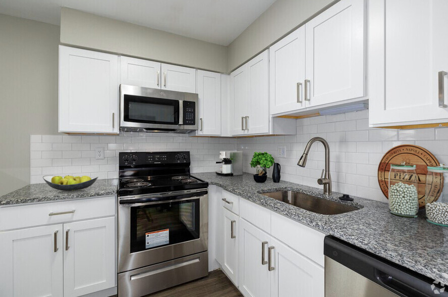 NEWLY Upgraded Kitchen - Carrollton Village Apartments