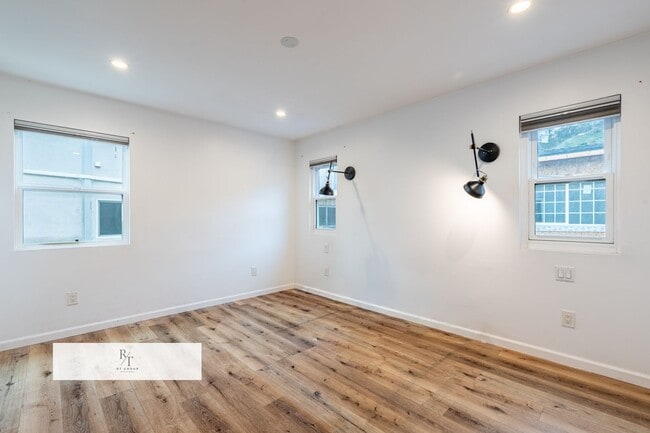 Building Photo - Limited-Time Special: $1,000 off the first month’s rent! Spacious 4-Bed, 3-Bath Home in Los Angel...