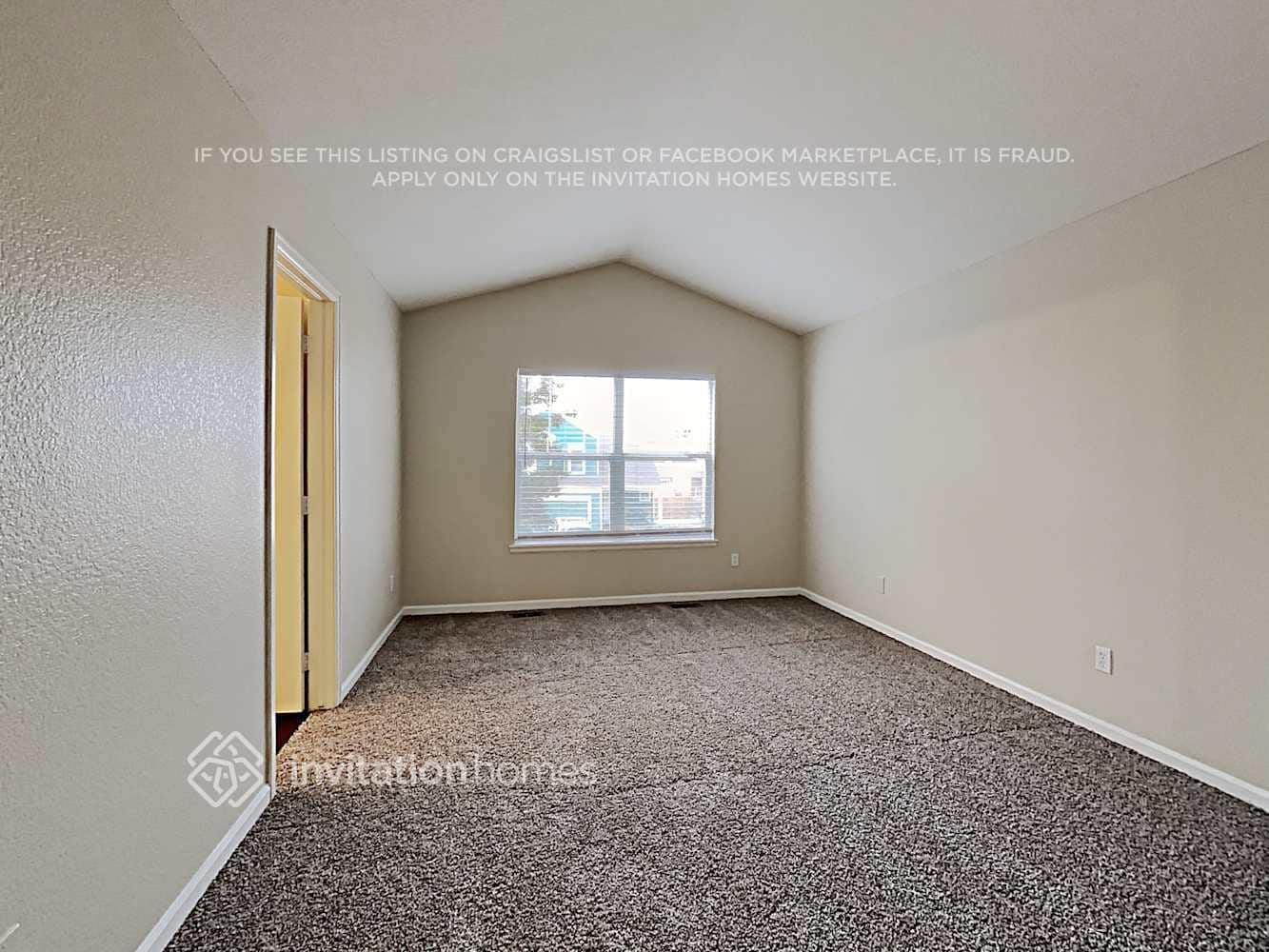 Building Photo - 19106 E Carmel Cir