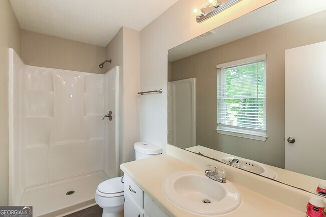 Building Photo - 7548 Colonial Ct