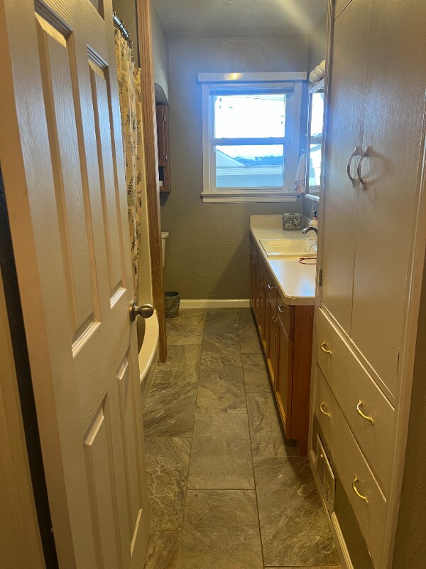 Building Photo - 1204 Avenue E