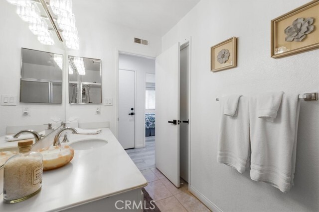 Building Photo - 332 Villena Way