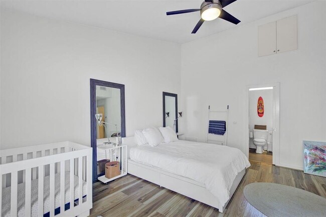 Building Photo - 918 Ruthven Street, Houston, TX 77019 - 2 ...