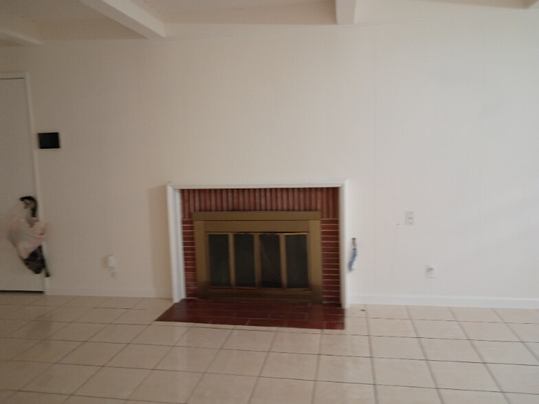 Building Photo - 5605 Layton Dr