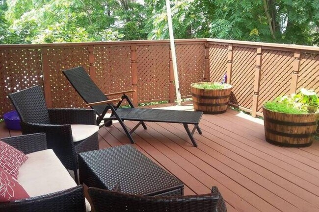 Building Photo - 4523 Harrison Pl