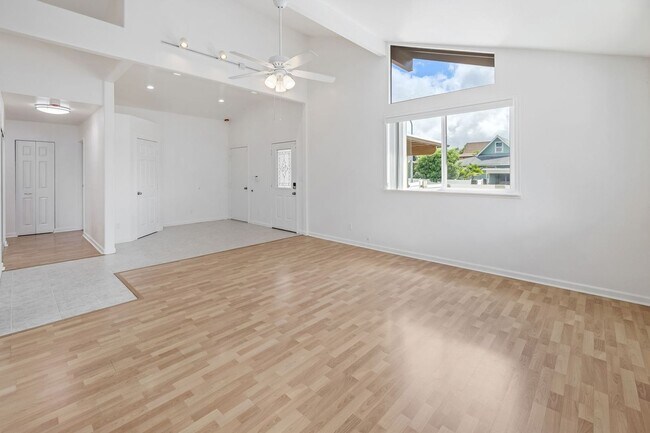 Building Photo - Spacious, 4 bedroom 2 bath single family home in Mililani! *First showing on Monday, January 5th ...