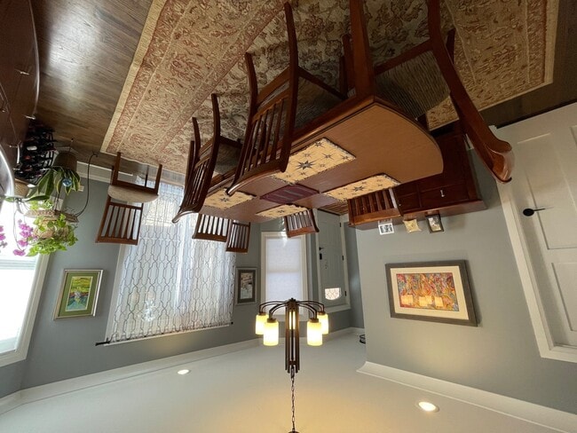 Building Photo - 433 Wisconsin Ave