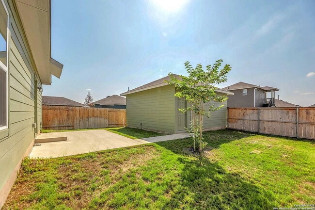 Building Photo - "Charming 3-Bed Oasis in San Marcos with 2 Full Baths – 1424 Sq Ft of Comfort!"
