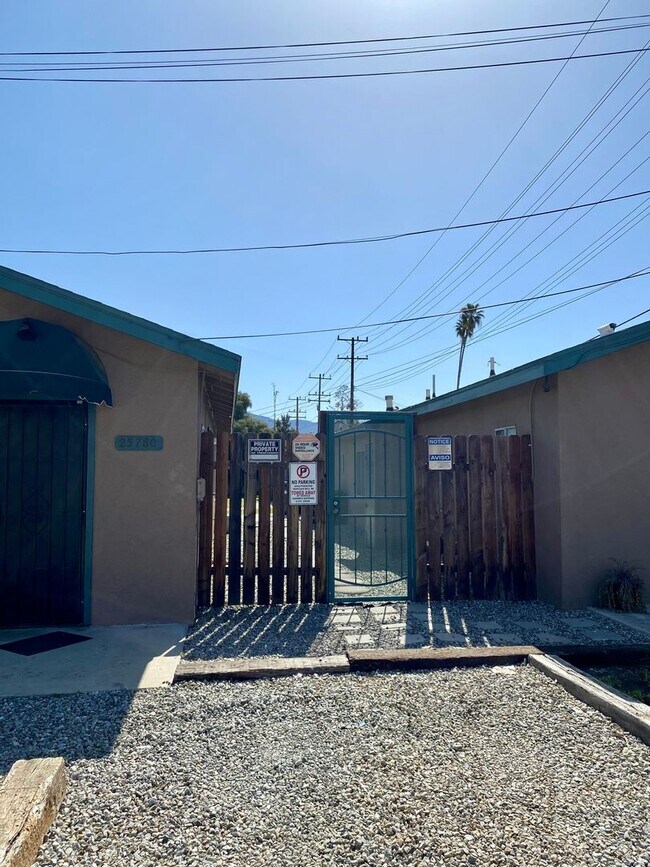 Building Photo - J &amp; R Properties-4th Street