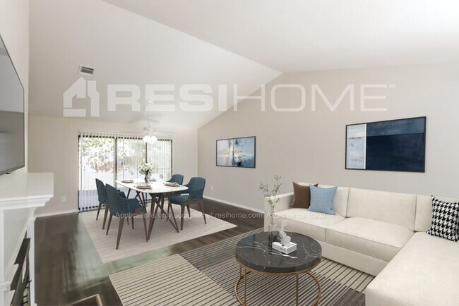 Building Photo - 2213 Salerno Dr