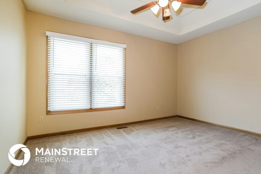 Building Photo - 8637 N Capitol Ave