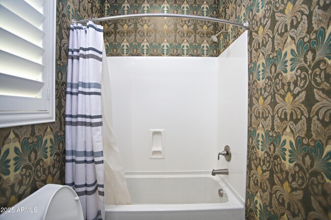Building Photo - 4116 S Greythorne Way