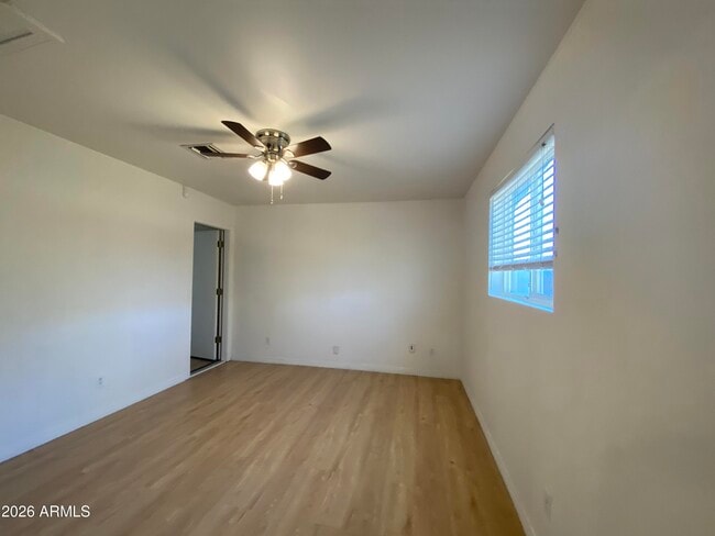 Building Photo - 6728 W Vogel Ave
