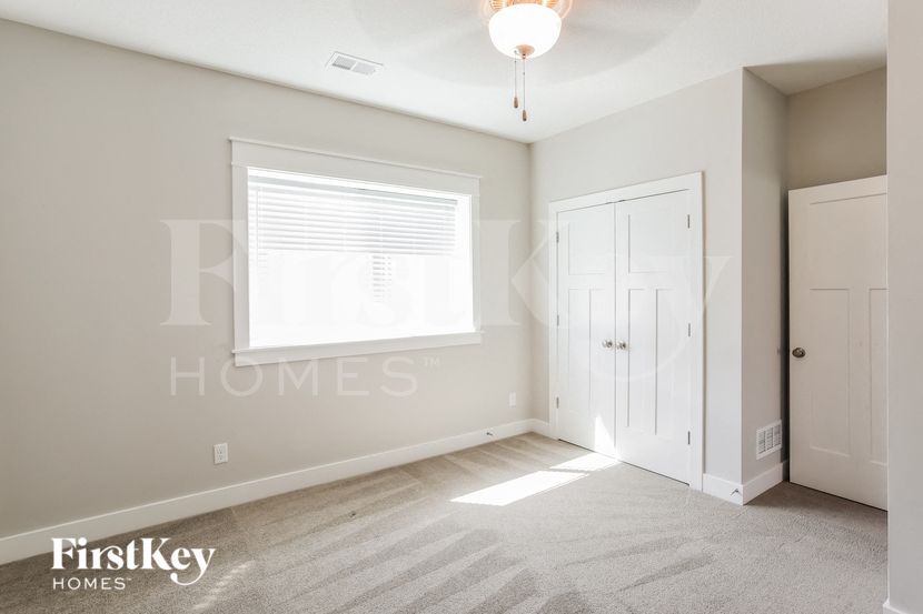 Building Photo - 13810 NW 73rd St