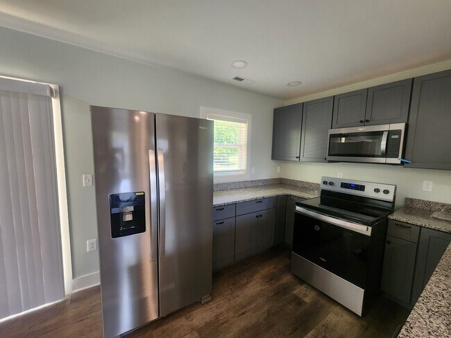 Building Photo - New Constructions-Riceville Area