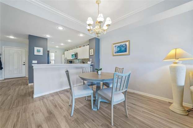 Building Photo - 1315 Saxony Cir