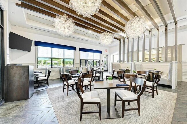 Building Photo - 15459 Santa Pola Dr