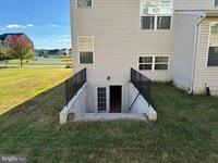 Building Photo - 3238 Fledgling Cir