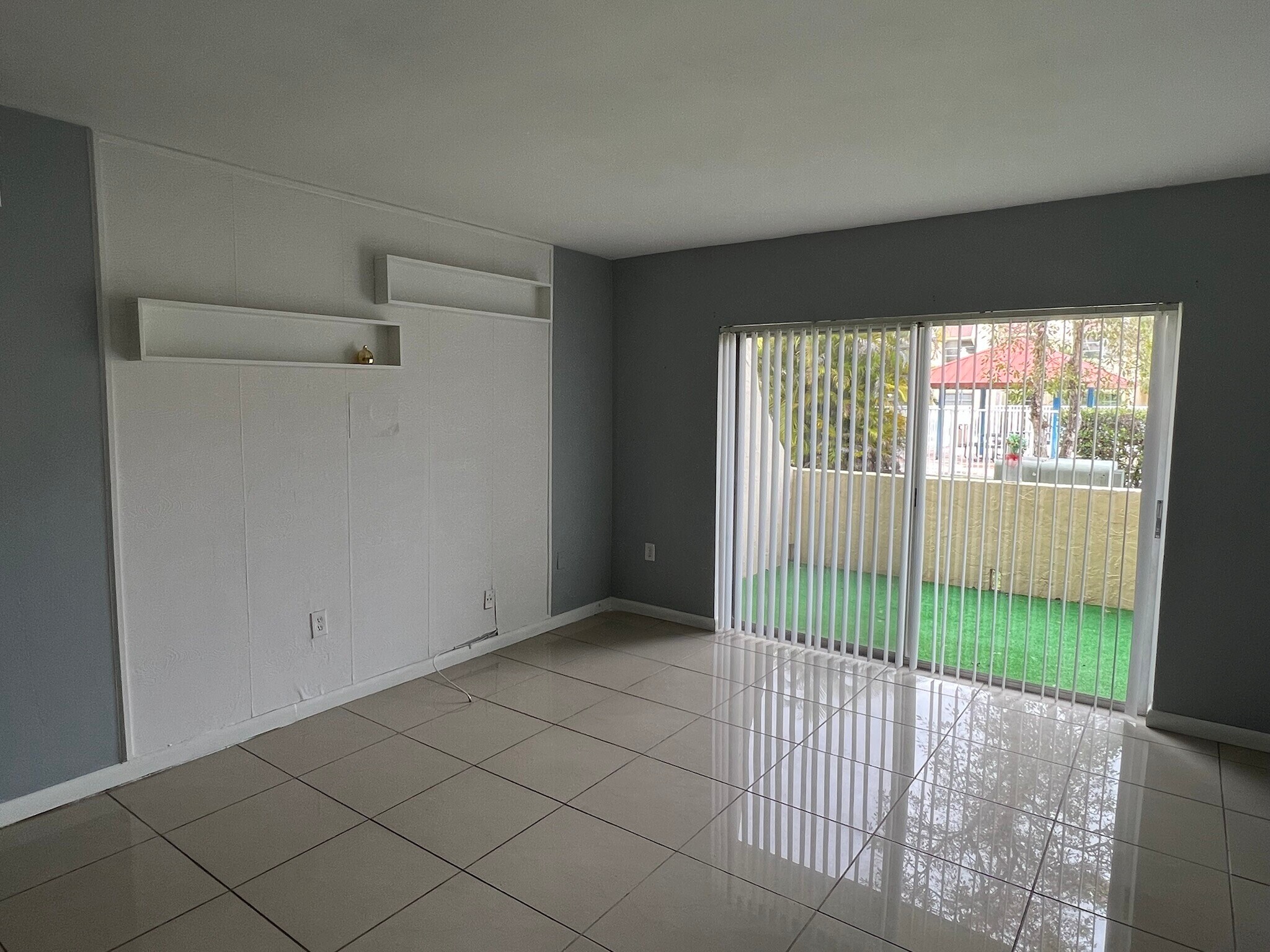 Building Photo - 13890 SW 90th Ave