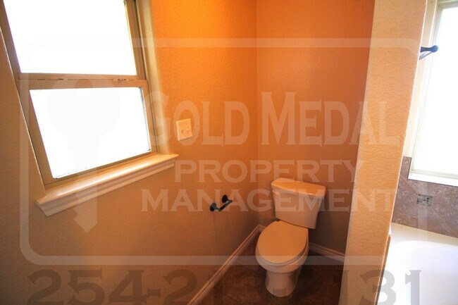 Building Photo - 3705 Appalachian Trl