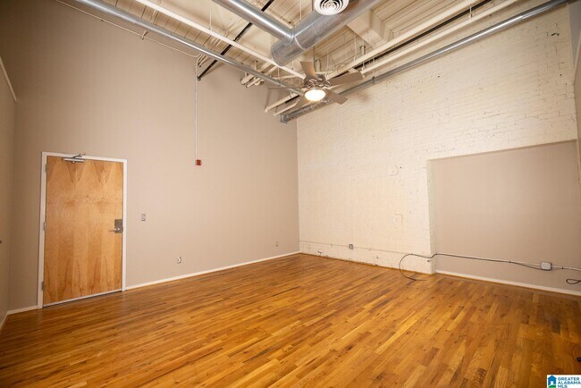 Building Photo - 2412 2nd Ave N