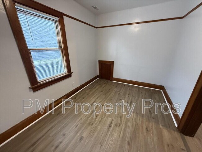 Building Photo - 2836 N 16th St