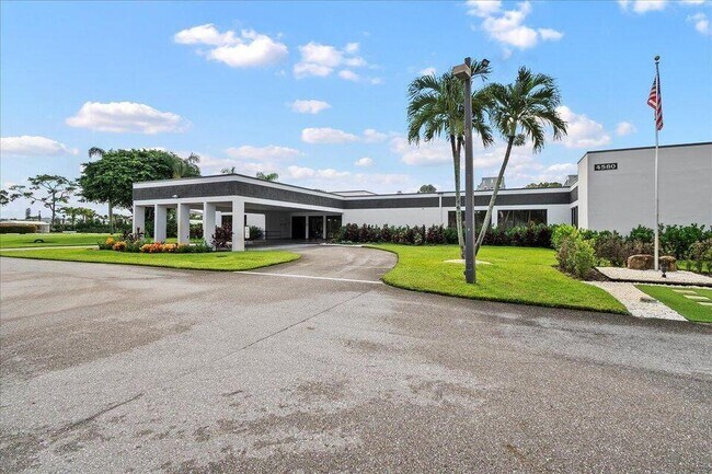 Building Photo - 4734 Lucerne Lakes Blvd E