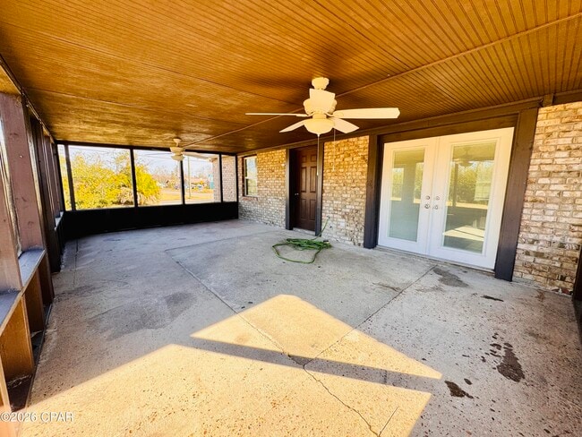 Building Photo - 163 Lauren Ln