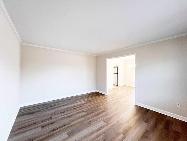 Building Photo - 102 Woodcliff Ct