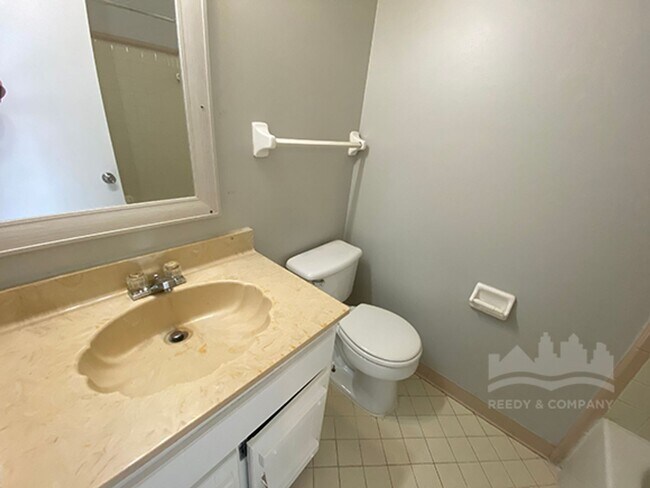 Building Photo - 4608 Sunnyslope Dr