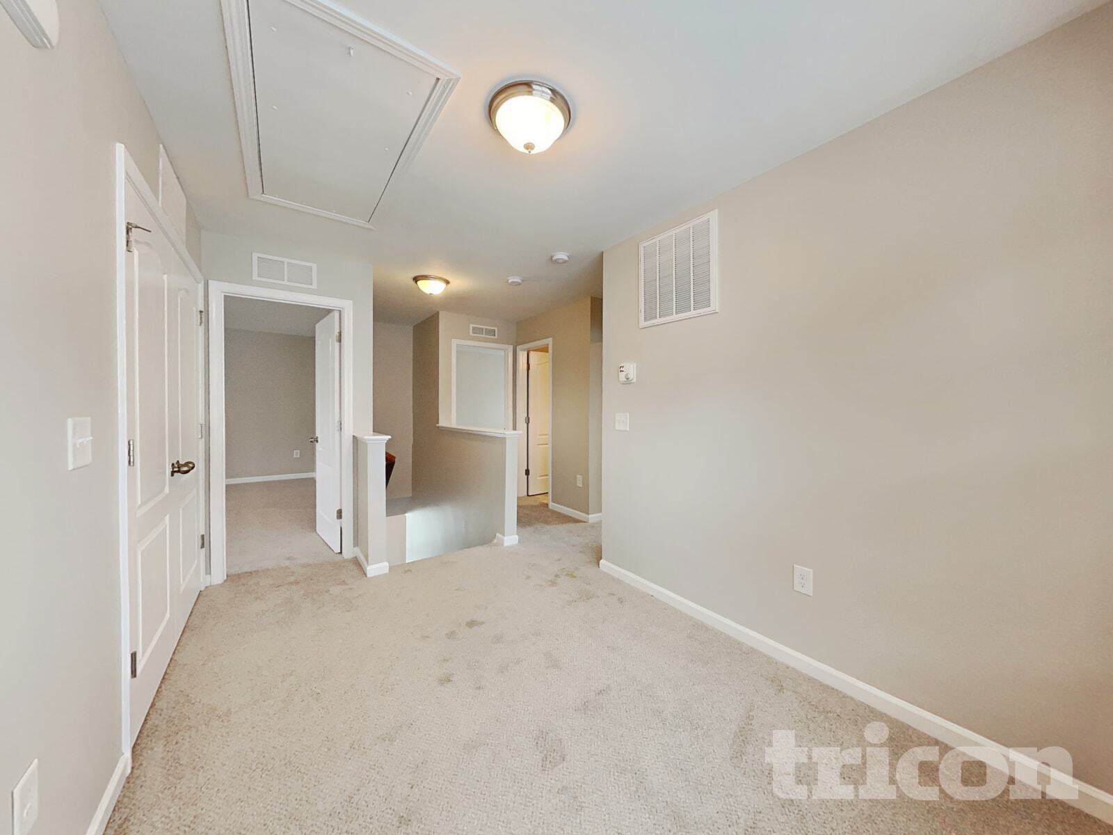 Building Photo - 1304 Lombar St