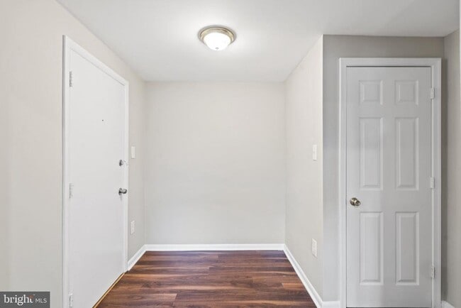 Building Photo - 1606 Opus Ave